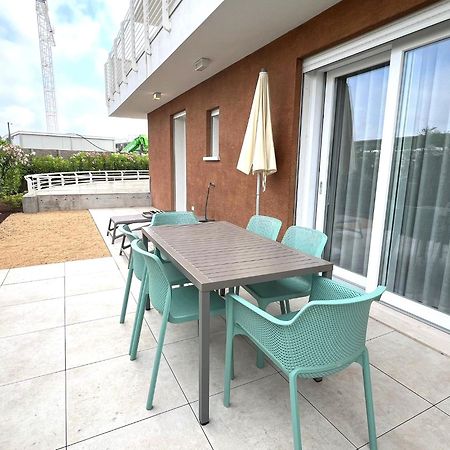 Sun Beach Residence Con Piscina - Piazza Brescia - Adria Holiday Jesolo - Family Apartments Buitenkant foto