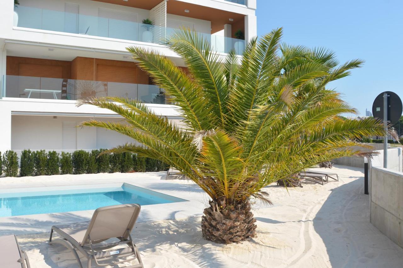 Sun Beach Residence Con Piscina - Piazza Brescia - Adria Holiday Jesolo - Family Apartments Buitenkant foto