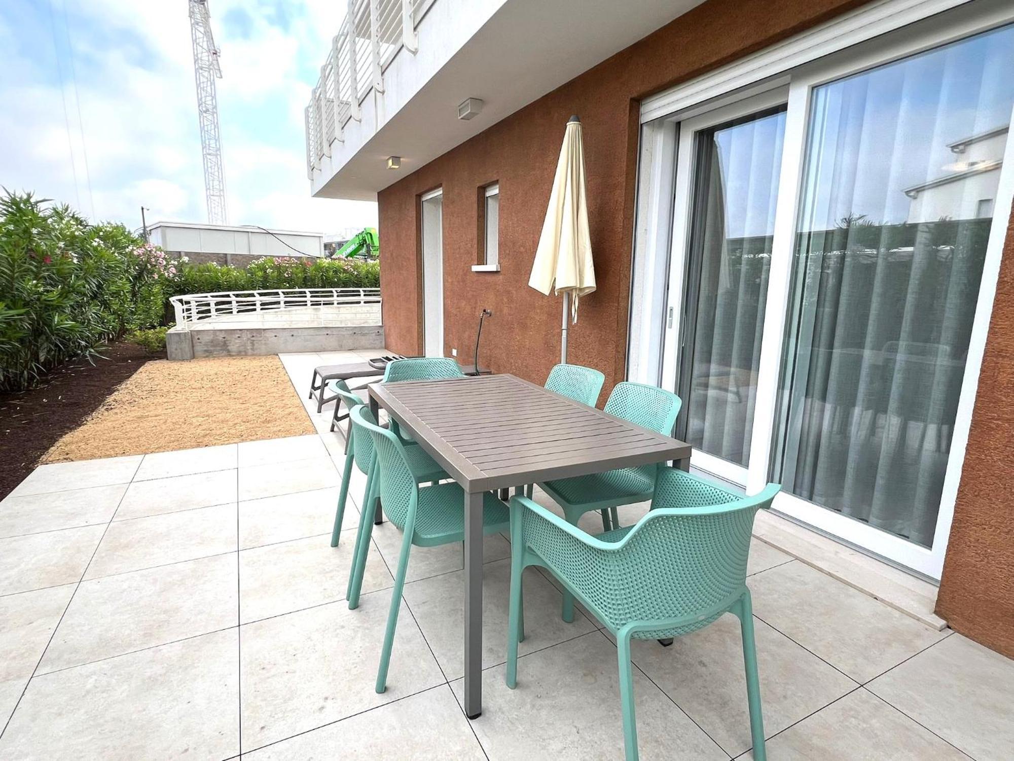 Sun Beach Residence Con Piscina - Piazza Brescia - Adria Holiday Jesolo - Family Apartments Buitenkant foto