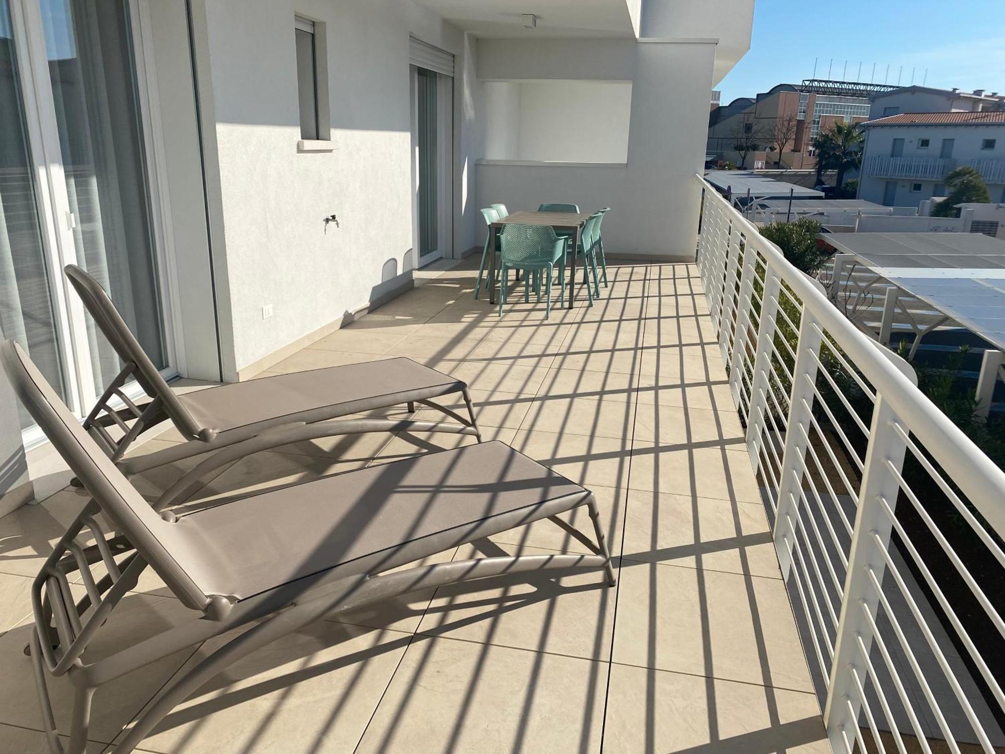 Sun Beach Residence Con Piscina - Piazza Brescia - Adria Holiday Jesolo - Family Apartments Kamer foto